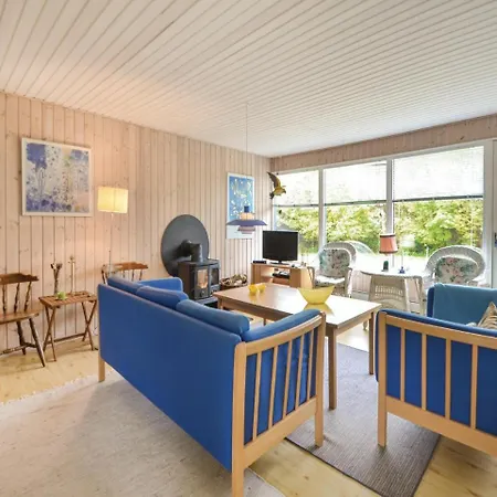 Three Bedroom Holiday In Casa de Férias Ebeltoft