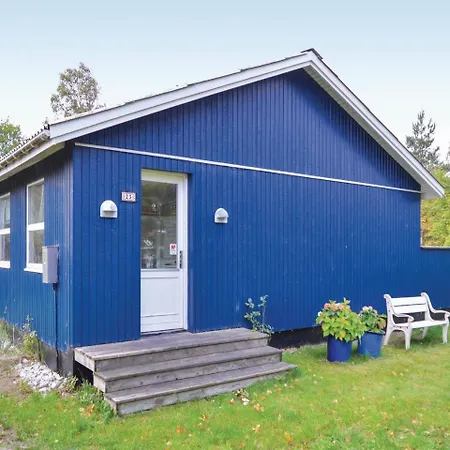 Three Bedroom Holiday In *