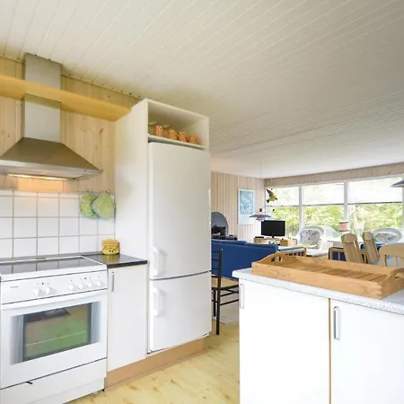 Three Bedroom Holiday In Casa de Férias Ebeltoft